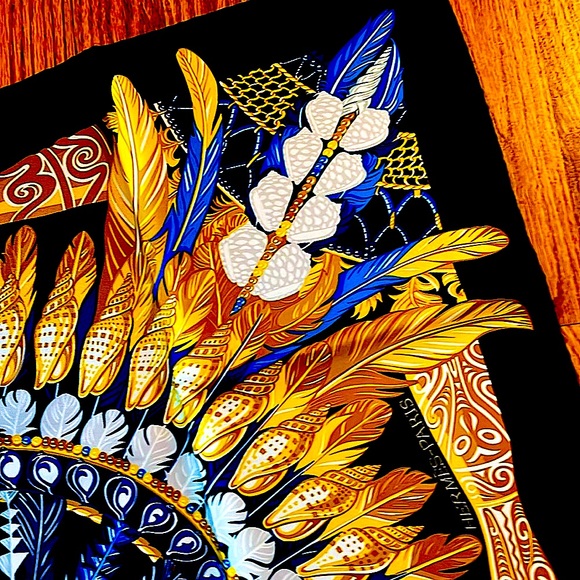 💯HermesSilkLargeScarfONEof a KindFabulousSIGNED Artist+Logo+2HermesBoxes+Ribbon - Picture 12 of 16